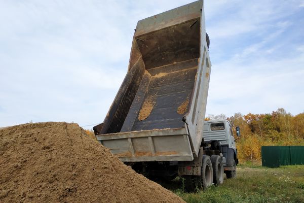 Topsoil Delivery in Lehigh Acres