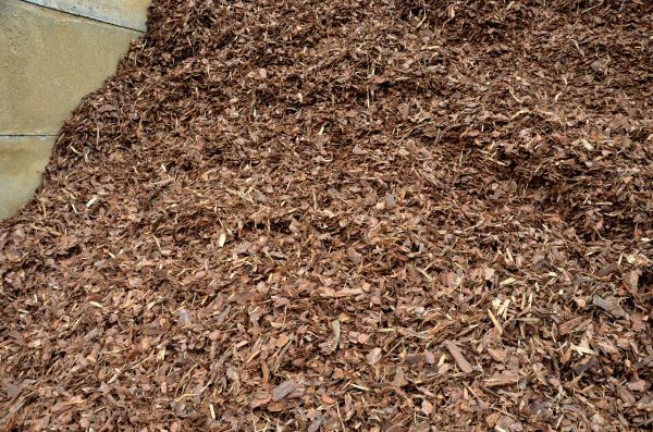 Organic Mulch Delivery in Lehigh Acres