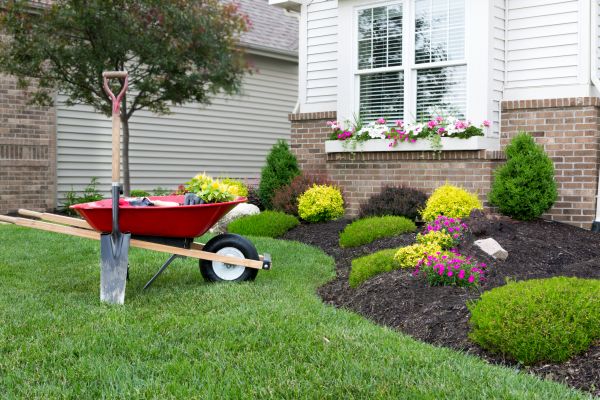 Flower Bed Installation in Lehigh Acres